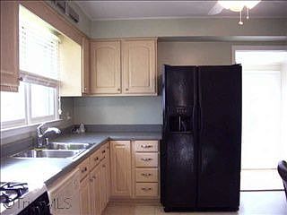 4th image of 2911 Dellwood Dr