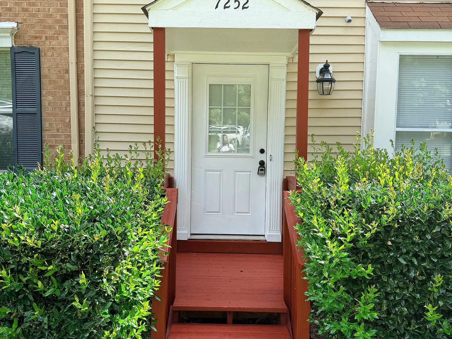 2 bed, 1132 sqft, $1,600 — Photo 2