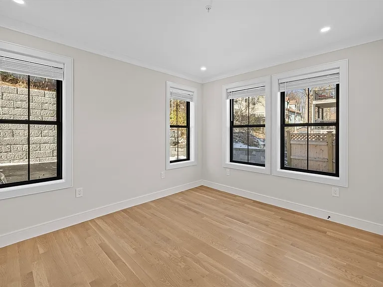 279 Lamartine St #3 — Photo 15