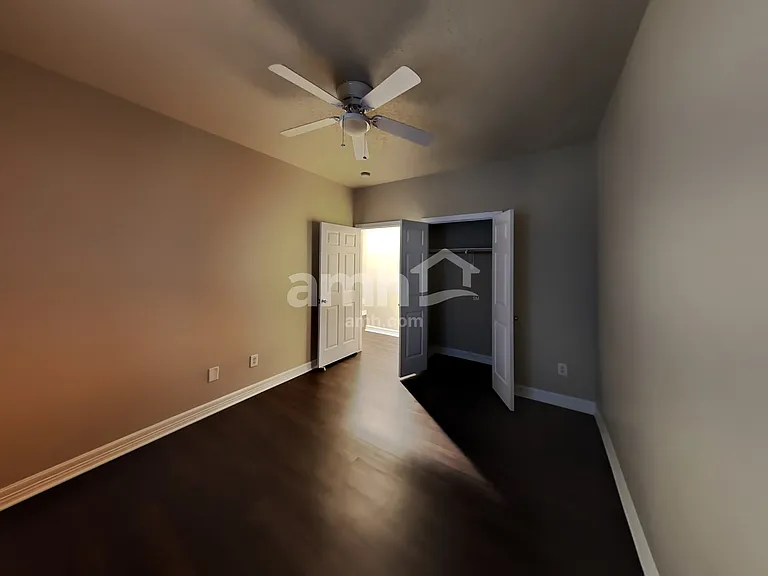 504 Forest Glen St — Photo 13