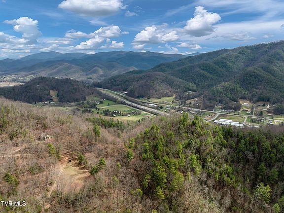 3rd image of LOT 3 Ray Kegley Rd