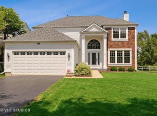 847 Chesapeake Blvd, Grayslake, IL 60030