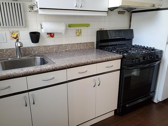 4th image of 1307 Minna St