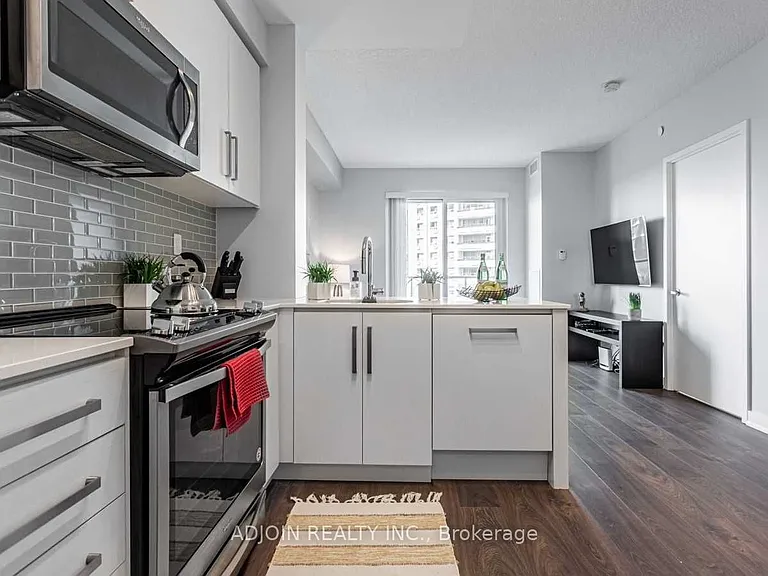 5180 Yonge St #612 — Photo 5