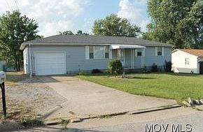 2nd image of 209 Locust Dr