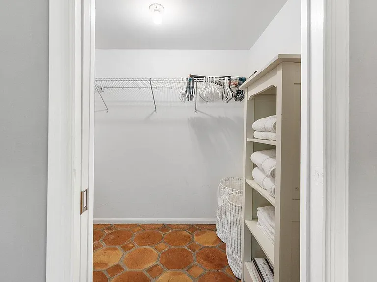 11863 Wimbledon Cir #406 — Photo 26