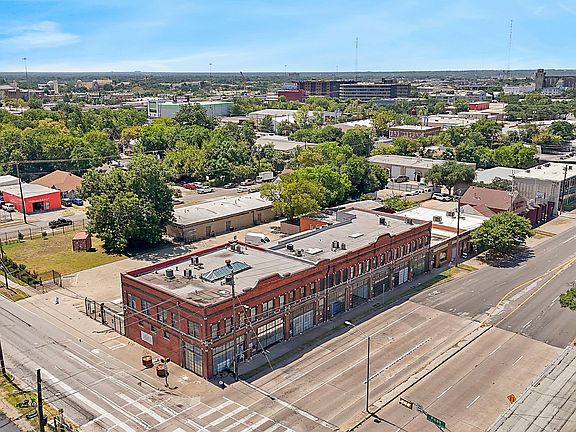 2nd image of 4212 Main St