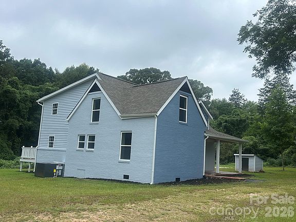 3rd image of 1150 Radcliff Rd