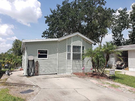 2nd image of 947 Savanna Dr
