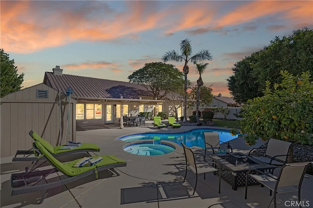 4 bed, 2436 sqft, $5,499 — Photo 2