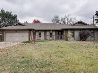 1765 E Swallow St, Springfield, MO 65804