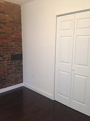 Rented by Century 21 New Golden Age Realty | media 17