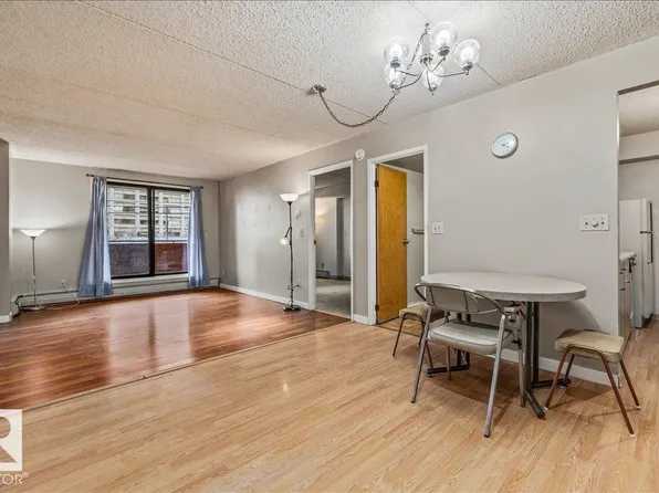 9917 110th St NW #308, Edmonton, AB T5K 2N4