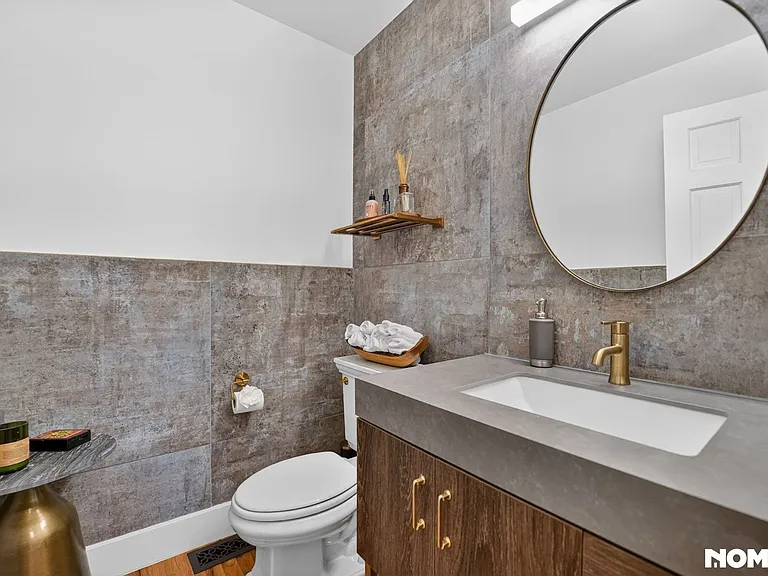 8433 Sawtooth Ln — Photo 12
