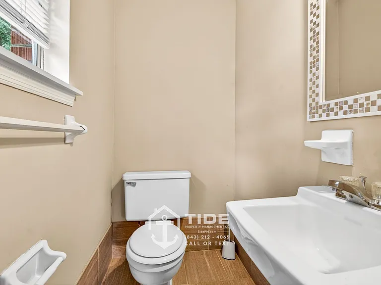 123 E Edgefield Dr — Photo 17