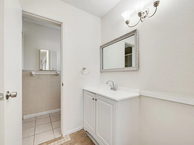 3824 Cibolo Dr #122B — Photo 16