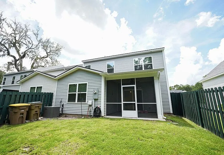 24 Crown Ct — Photo 26