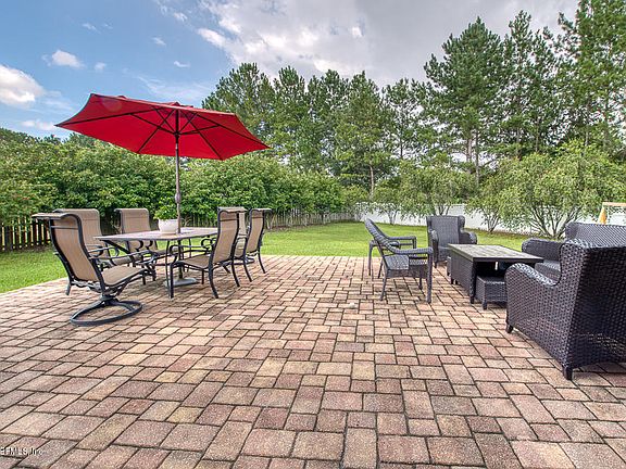 2nd image of 639 Longcrest Ln