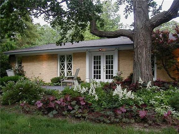 3rd image of 7349 Hazelwood Ave