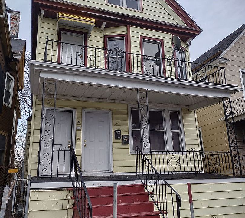 1st image of 127 Verplanck St #2
