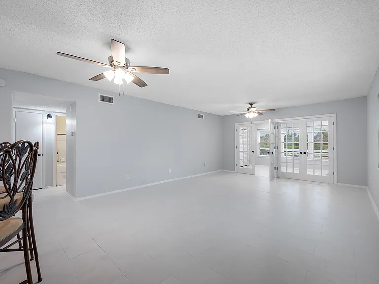 2258 World Parkway Blvd W #40 — Photo 14