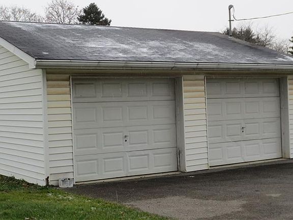 3rd image of 20 Socialville Ln