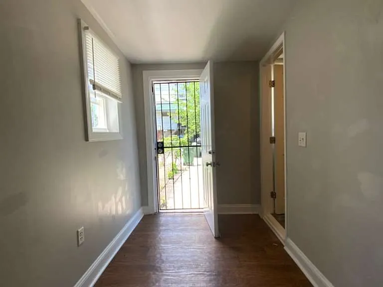 730 N Edgewood St — Photo 28