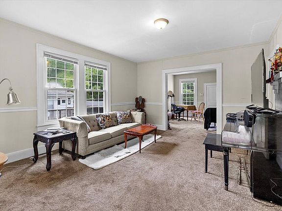 3rd image of 1806 Birdsong St