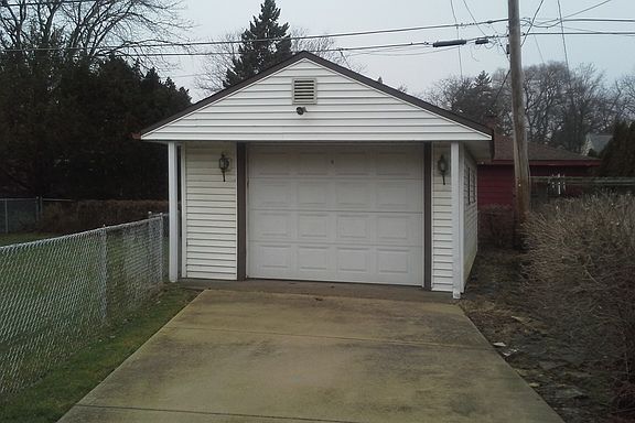 5th image of 1336 Newcastle Ave