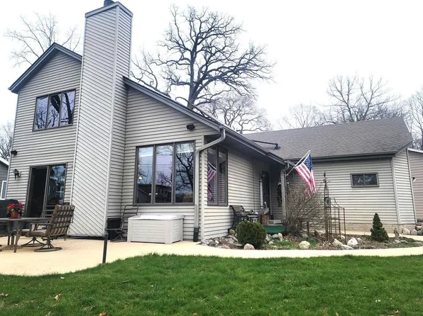 S68W17930 East DRIVE, Muskego, WI 53150