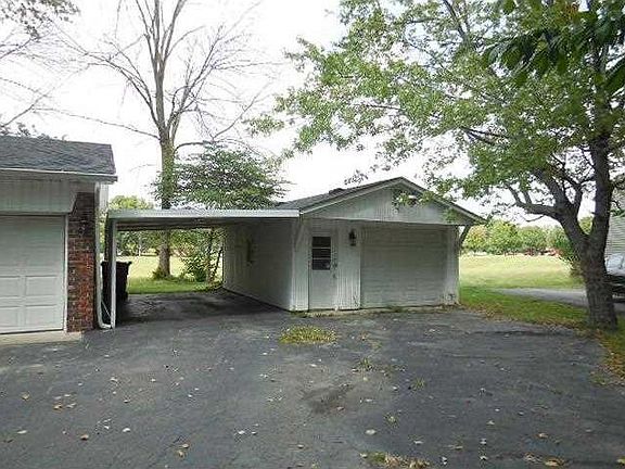 2nd image of 2520 Andrews Ct