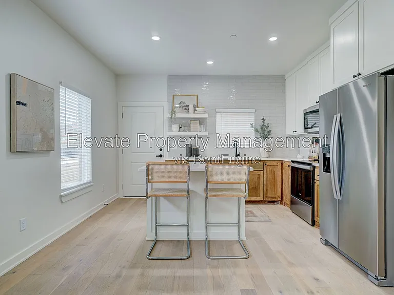 1616 NW 17th St #16 — Photo 11