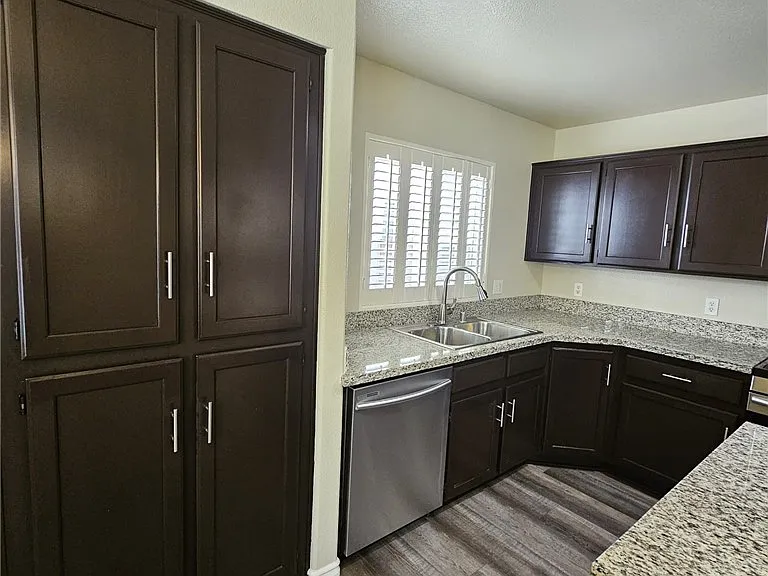 1513 Calle Montery St — Photo 10