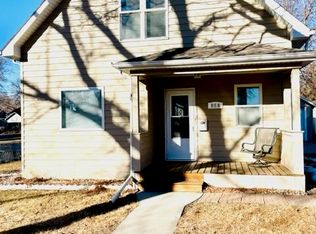 920 E 3rd Ave, Mitchell, SD 57301