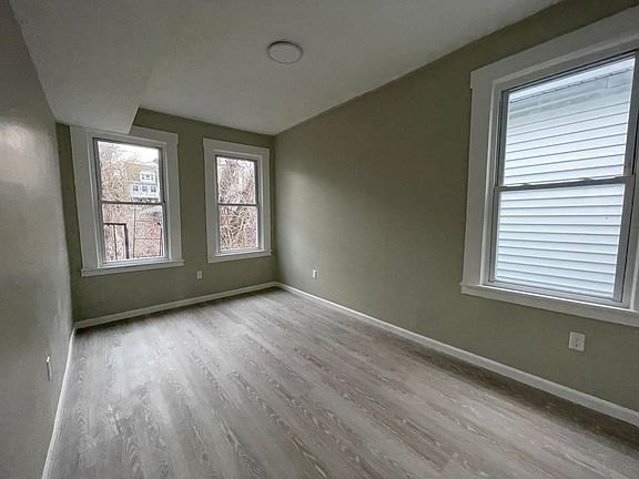 3rd image of 69 Seymour Ave Floor 2