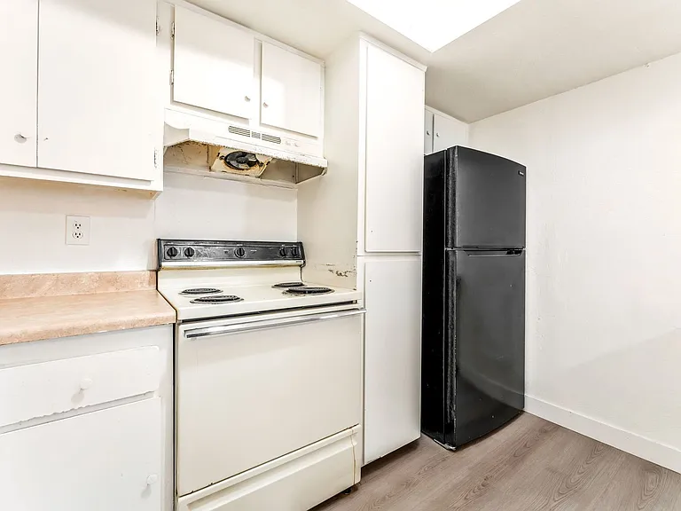 5309 W Cheyenne Ave — Photo 9