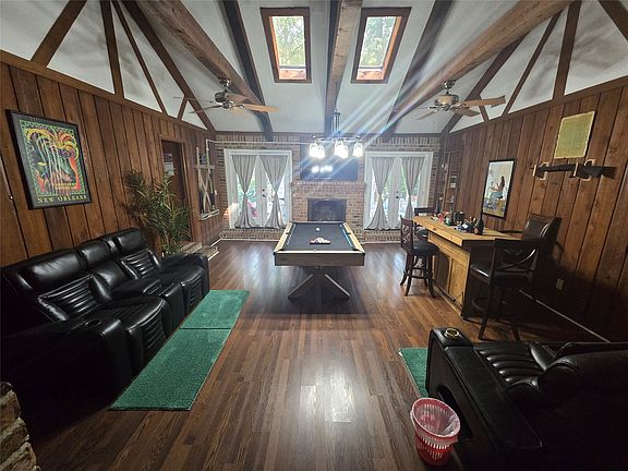 5th image of 9217 Rhett Cir