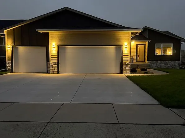 210 N Everest Ave, Tea, SD 57064