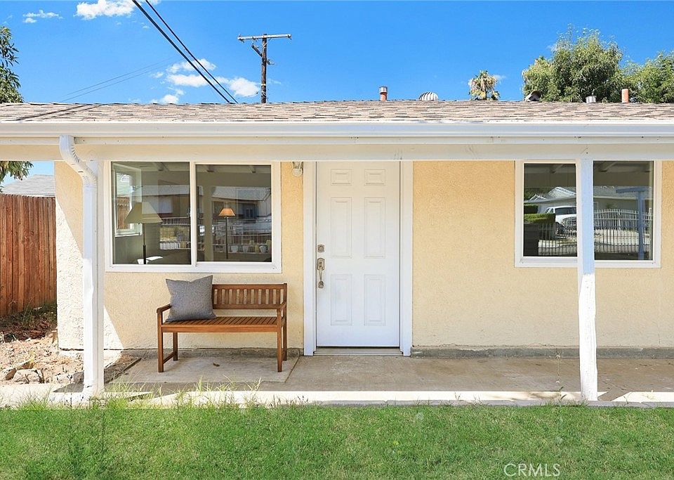 1st image of 557 Whiteford Ave