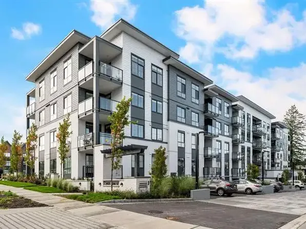 2425 166th St #7, Surrey, BC V3Z 1K7