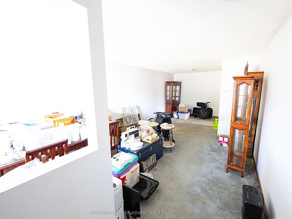 4th image of 140 Commercial St