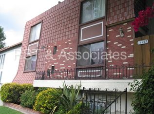 14947 Dickens St, Sherman Oaks, CA 91403