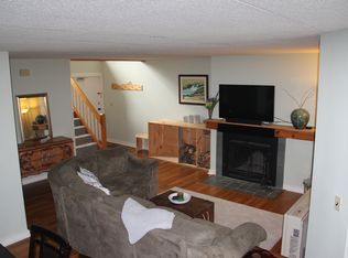 161 Austin Dr APT 37, Burlington, VT 05401