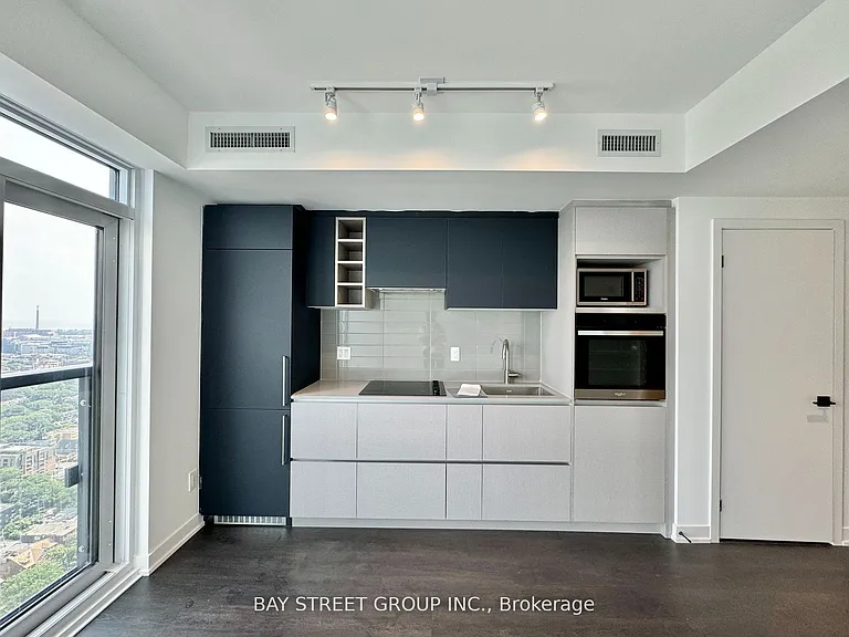 319 Jarvis St #4212 — Photo 7