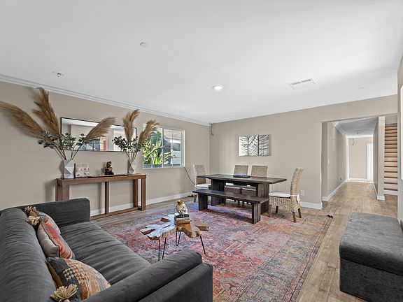 2nd image of 616 N Hobart Blvd #1/2