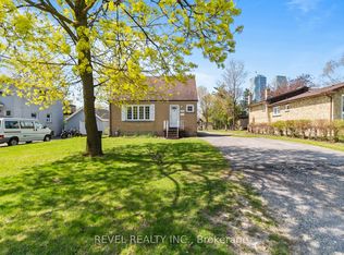 3524 Joan Dr, Mississauga, ON L5B1T8