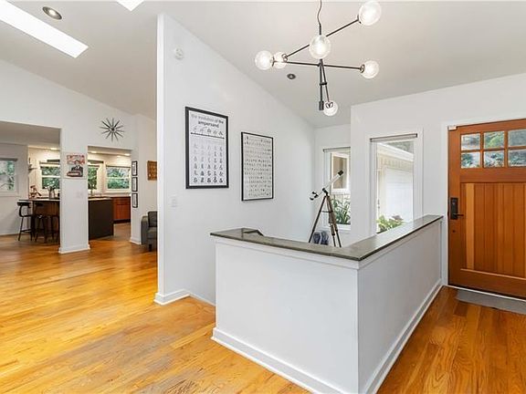 4th image of 100 Kings Mill Ct
