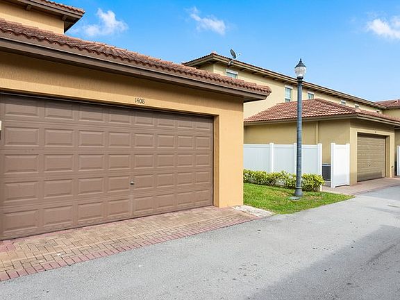 1408 SW 147 Avenue, Pembroke Pines, FL 33027