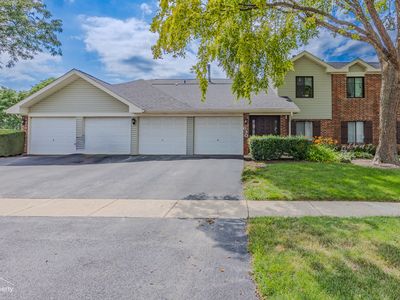 630 Cumberland Trl APT AA1, Roselle, IL, 60172