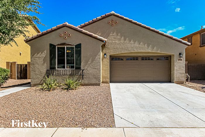 1st image of 21087 E Creekside Dr